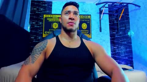 Snapshot of dixon_ray_ chatting on November 2025 12:43:01 AM Dixon online show from November 2025 12:43:01 AM