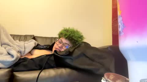 Snapshot of dizzinsweatyy chatting on February 2025 08:10:01 AM dizzinsweatyy online show from February 2025 08:10:01 AM