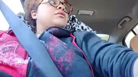 Snapshot of dizzinsweatyy chatting on November 2025 08:21:02 PM dizzinsweatyy online show from November 2025 08:21:02 PM