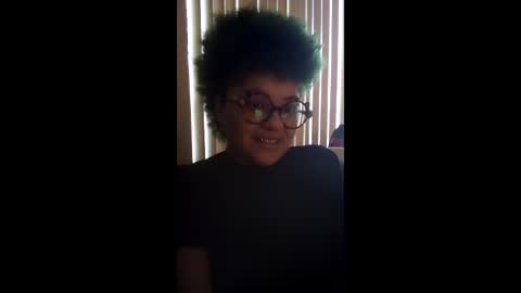 Snapshot of dizzinsweatyy chatting on February 2026 05:17:02 PM dizzinsweatyy online show from February 2026 05:17:02 PM