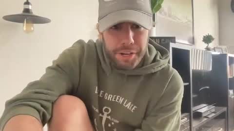 DJ Chaterbate online show from April 2026 06:05:02 PM