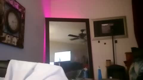 Snapshot of dj_firewokz chatting on November 2025 02:43:02 AM dj_firewokz online show from November 2025 02:43:02 AM