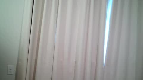 Snapshot of dkj37889 chatting on October 2025 06:19:02 PM Kyle online show from October 2025 06:19:02 PM