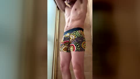 Liquor D online show from April 2026 10:33:01 PM