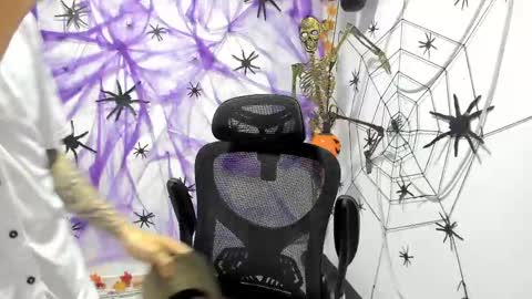 Maybe in pvt online show from October 2025 10:49:02 PM