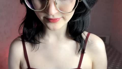 Snapshot of dodiebabikian chatting on May 2026 09:20:02 PM Annie PVT IS OPEN online show from May 2026 09:20:02 PM