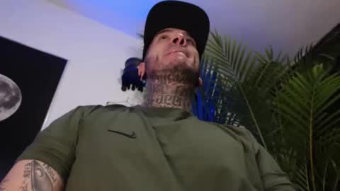 doggiewoof online show from May 2026 08:00:01 AM