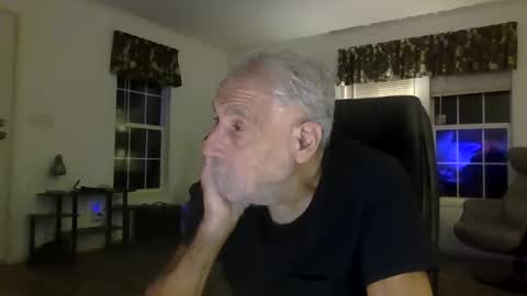 dogluc7 online show from December 2024 02:31:02 AM