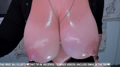 Snapshot of dolce4you69 chatting on January 2025 05:23:02 AM Dea----IF YOU WANT TO SUPPORT ME -Purshase subscribtions scroll BIO THANK YOU LOVE - online show from January 2025 05:23:02 AM