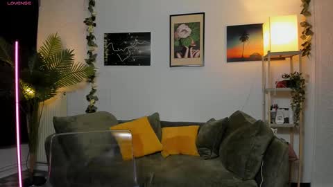 Betty online show from March 2025 05:20:02 AM