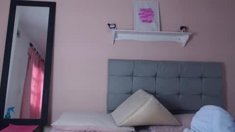 Dolce online show from November 2025 01:00:02 PM