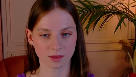 Snapshot of dolce_moments chatting on May 2026 06:07:01 AM Doly online show from May 2026 06:07:01 AM