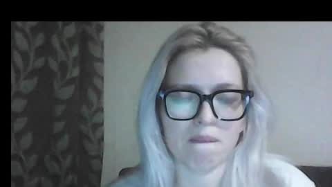 dolce_tempt online show from February 2026 06:56:02 PM