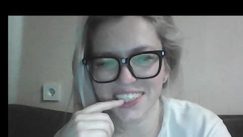 dolce_tempt online show from February 2026 06:53:02 AM