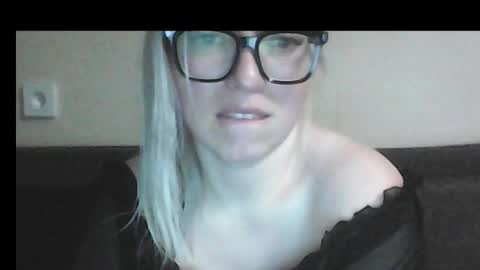 dolce_tempt online show from March 2026 07:09:01 PM