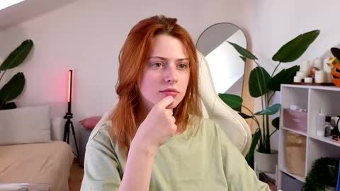 Your doll Lesli online show from October 2025 09:28:01 AM