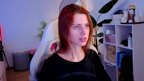 Your doll Lesli online show from December 2025 11:30:02 AM