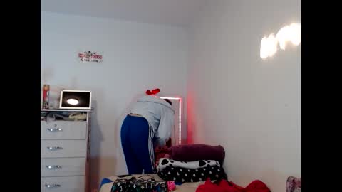 Catherine XXX online show from March 2026 02:04:02 AM