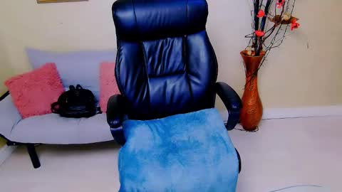 Snapshot of doll_stylish_ chatting on January 2025 10:34:02 AM dol online show from January 2025 10:34:02 AM