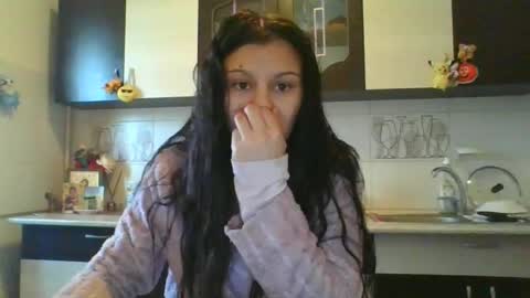 Snapshot of doll_stylish_ chatting on January 2025 06:49:01 AM dol online show from January 2025 06:49:01 AM