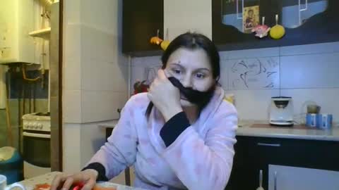 Snapshot of doll_stylish_ chatting on February 2025 10:01:01 PM dol online show from February 2025 10:01:01 PM