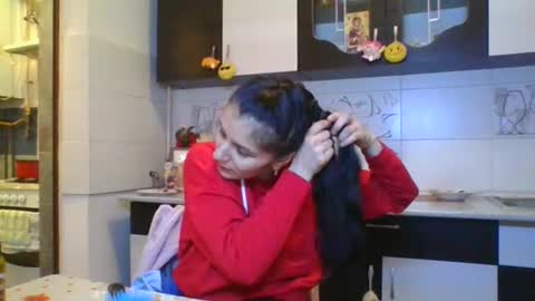 Snapshot of doll_stylish_ chatting on February 2025 10:32:01 PM dol online show from February 2025 10:32:01 PM