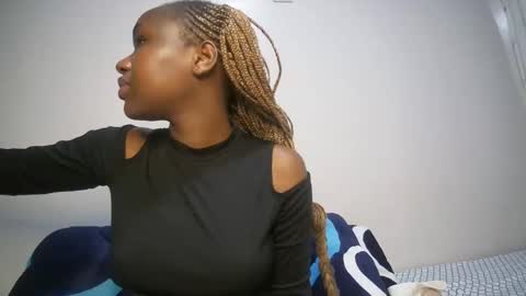 dollberry online show from December 2024 10:02:02 AM