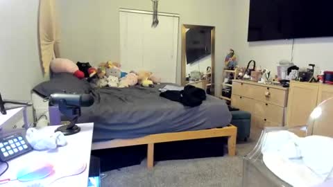 Snapshot of dolllface chatting on March 2025 01:17:02 AM DOLLLFACE online show from March 2025 01:17:02 AM