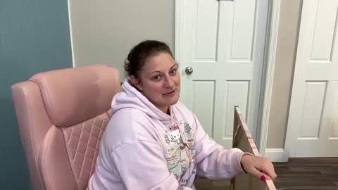 Dolly online show from March 2025 02:08:02 PM