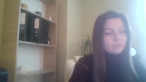 DollyRoma online show from November 2025 11:22:01 AM