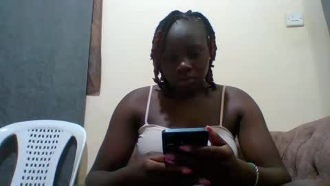 Snapshot of dollyvee chatting on November 2025 04:56:02 AM dollyvee online show from November 2025 04:56:02 AM