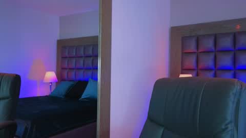 Dolly online show from November 2025 08:30:01 PM