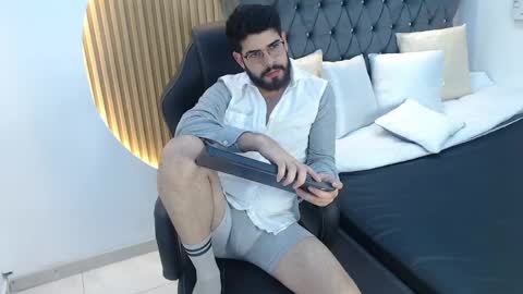 domboy  online show from May 2026 08:24:02 PM