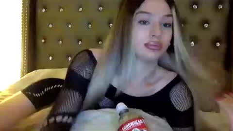 Snapshot of dominabrat chatting on October 2025 06:26:02 AM Marissa Rae online show from October 2025 06:26:02 AM