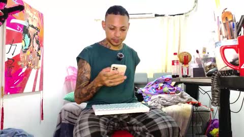 Snapshot of dominant_gay_xxx chatting on December 2025 06:37:02 PM jjhoy online show from December 2025 06:37:02 PM