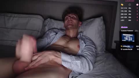 Alex...  online show from October 2025 03:23:02 PM