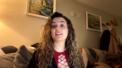 Victoria online show from February 2025 09:16:02 PM