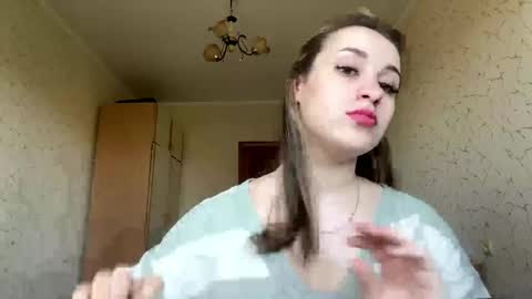 Mia online show from April 2026 08:01:01 AM