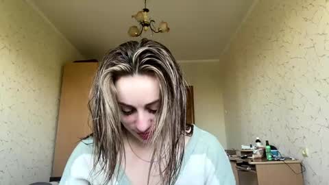 Mia online show from May 2026 06:18:01 AM