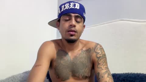 Snapshot of dominic_brand chatting on November 2025 08:58:02 AM Brandon online show from November 2025 08:58:02 AM