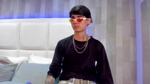 Dominic foox online show from February 2026 12:44:02 PM