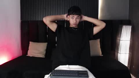 Dominic online show from November 2025 11:05:01 PM