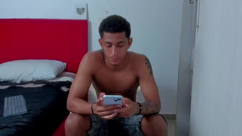 Snapshot of dominic_smith_ chatting on February 2025 02:39:01 AM dominic_smith_ online show from February 2025 02:39:01 AM