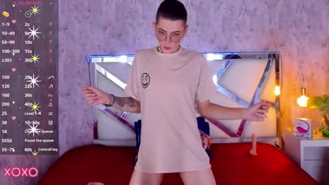 Dominic online show from November 2025 02:17:01 PM