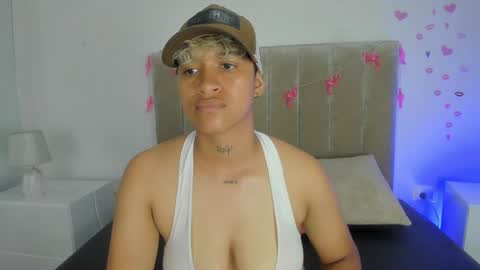 Snapshot of dominick_joness chatting on February 2025 10:44:02 PM Dominick online show from February 2025 10:44:02 PM