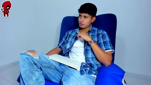  Dominic  online show from April 2026 02:16:01 AM