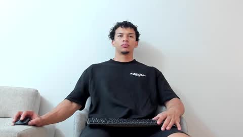 Dominick Star online show from January 2025 03:26:02 AM