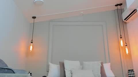 Dominick Star online show from February 2025 07:33:02 AM