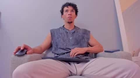 Dominick Star online show from October 2025 03:53:02 AM