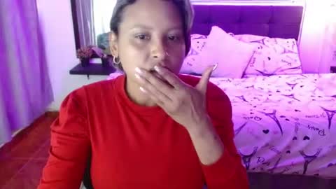 Snapshot of domink_gilr chatting on June 2026 07:16:01 PM D O M I N K online show from June 2026 07:16:01 PM